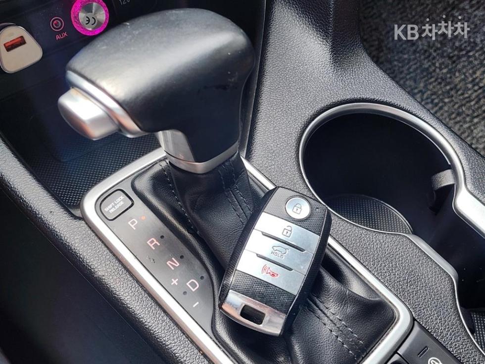 Kia Sportage — miniaturë 11