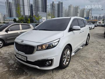 Kia Carnival 7인승 2.2 디젤 리무진 VIP — foto 1