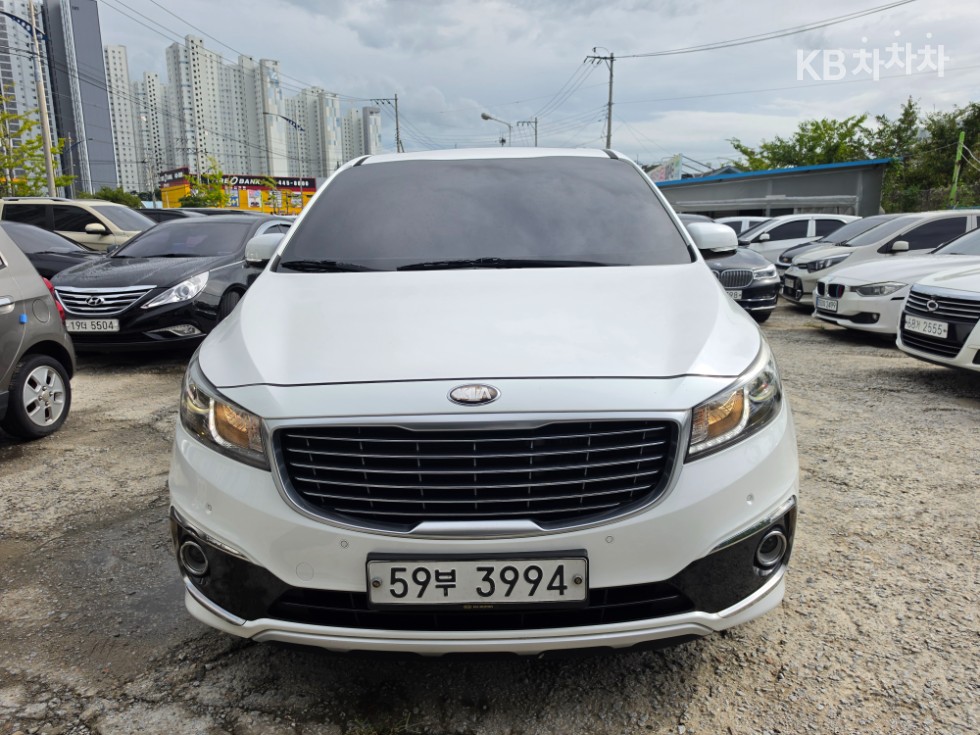 Kia Carnival — miniaturë 2