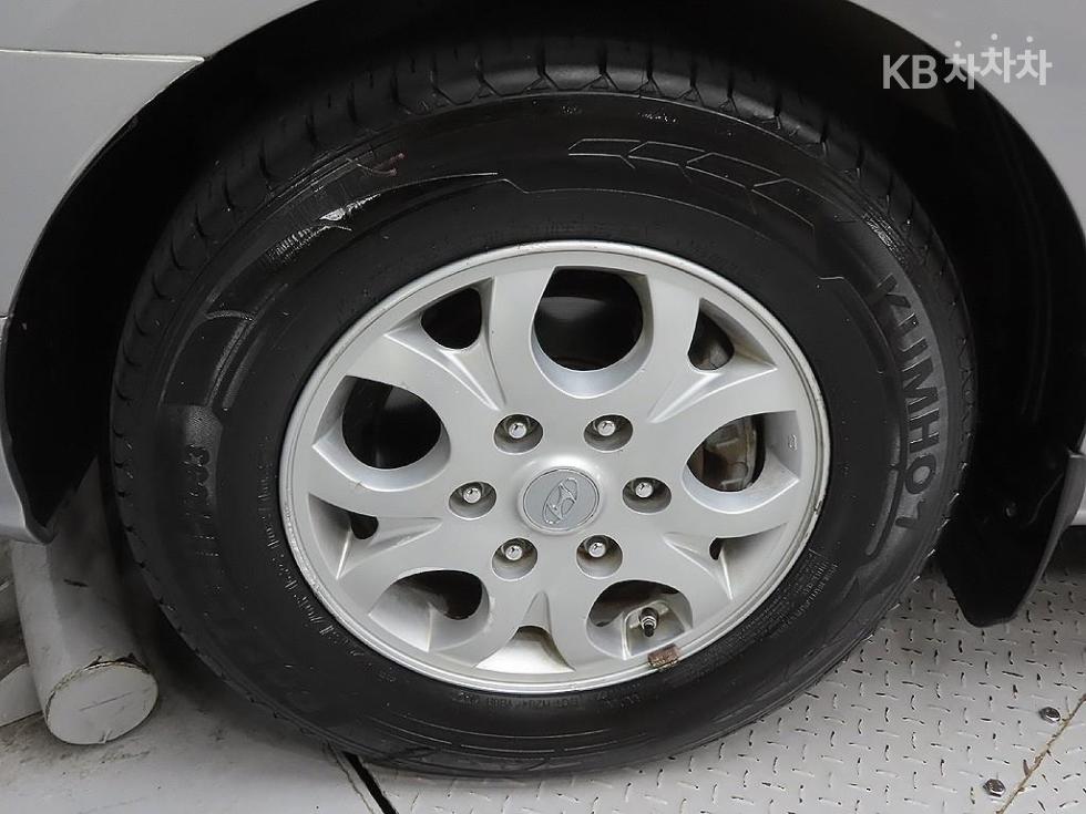 Hyundai Starex — miniaturë 5