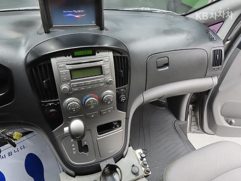 Hyundai Starex — miniaturë 7