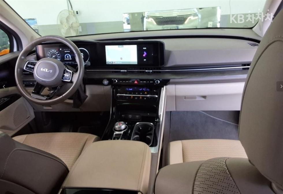 Kia Carnival — miniaturë 10