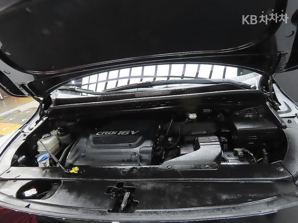 Kia Carnival — miniaturë 8