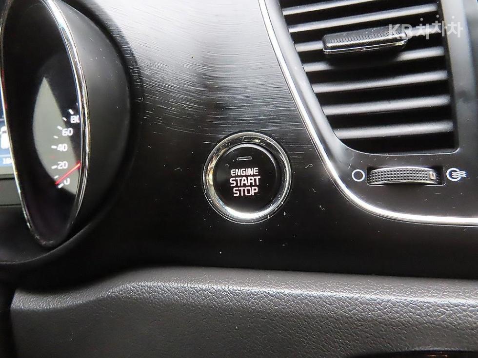 Kia Carnival — miniaturë 16