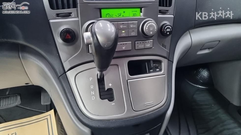Hyundai Starex — miniaturë 12