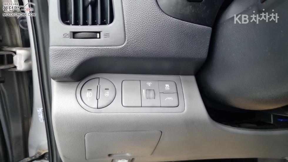 Hyundai Starex — miniaturë 13
