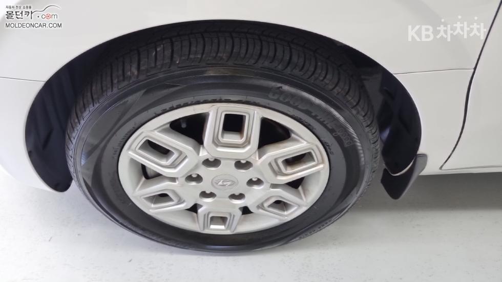 Hyundai Staria — miniaturë 6