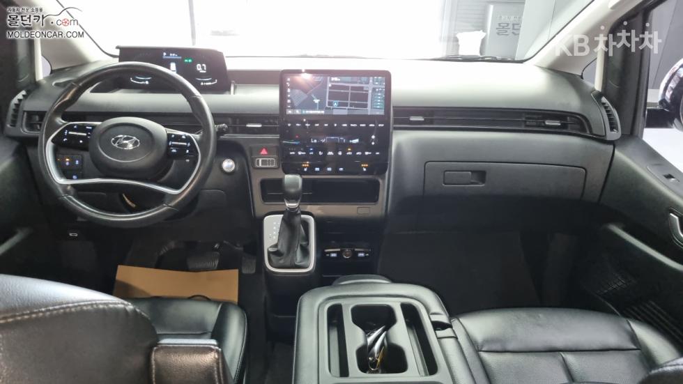 Hyundai Staria — miniaturë 7