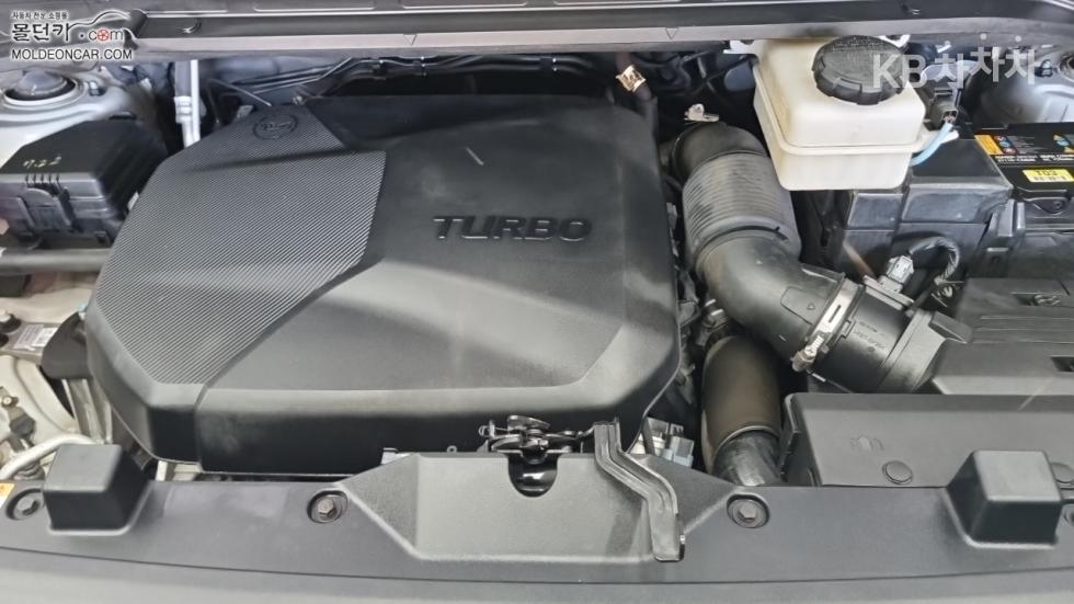 Hyundai Staria — miniaturë 8