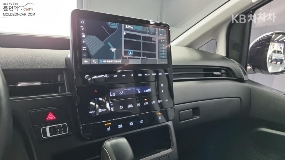Hyundai Staria — miniaturë 12