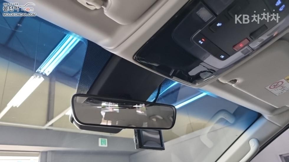 Hyundai Staria — miniaturë 15