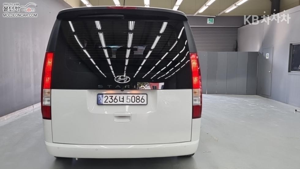 Hyundai Staria — miniaturë 4