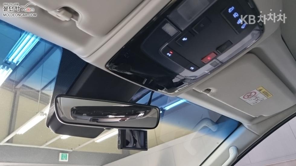 Hyundai Staria — miniaturë 15