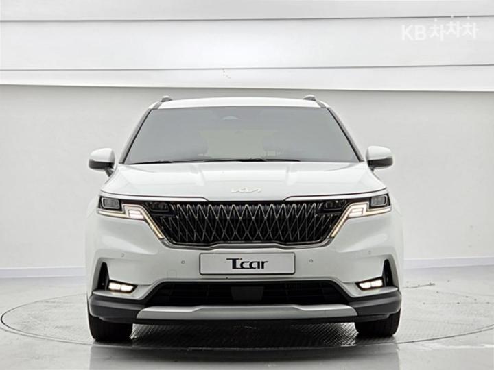 Kia Carnival — miniaturë 3