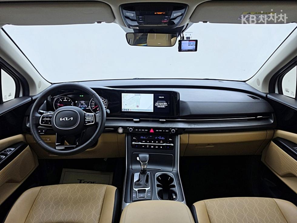 Kia Carnival — miniaturë 14