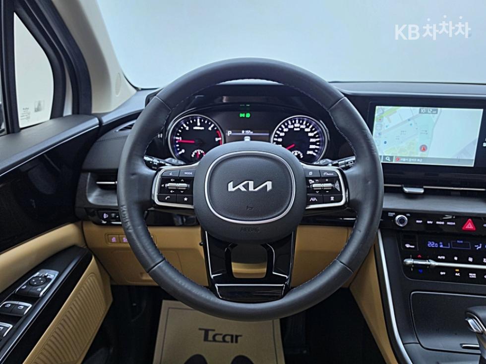Kia Carnival — miniaturë 16