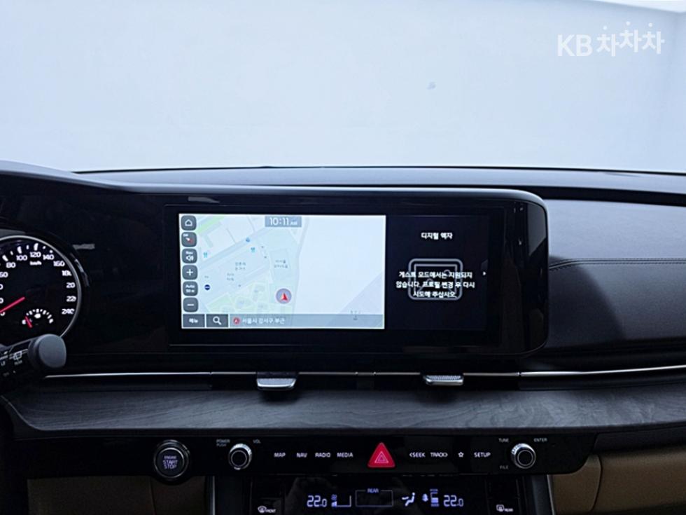 Kia Carnival — miniaturë 17