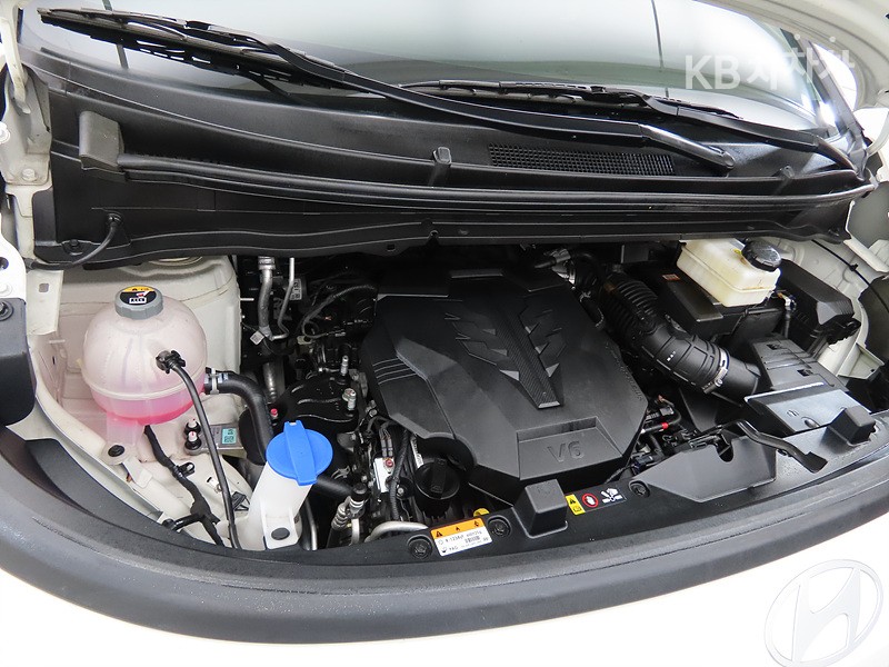 Hyundai Staria — miniaturë 19