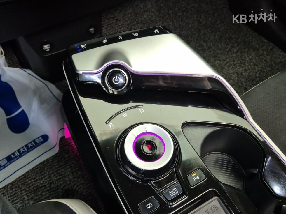 Kia EV6 — miniaturë 8