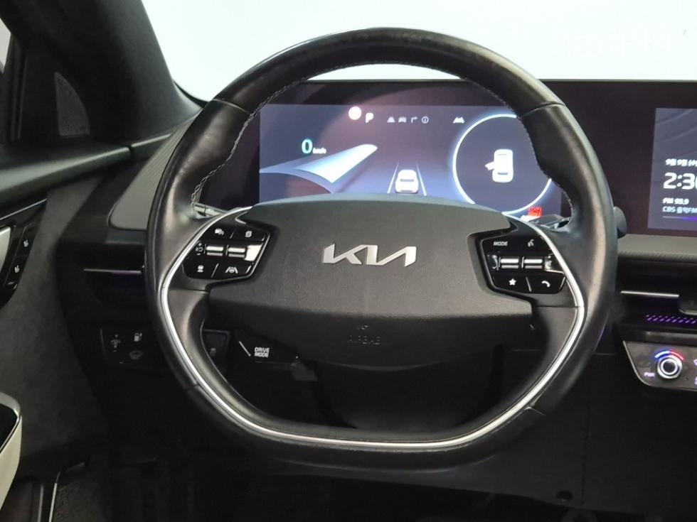 Kia EV6 — miniaturë 9