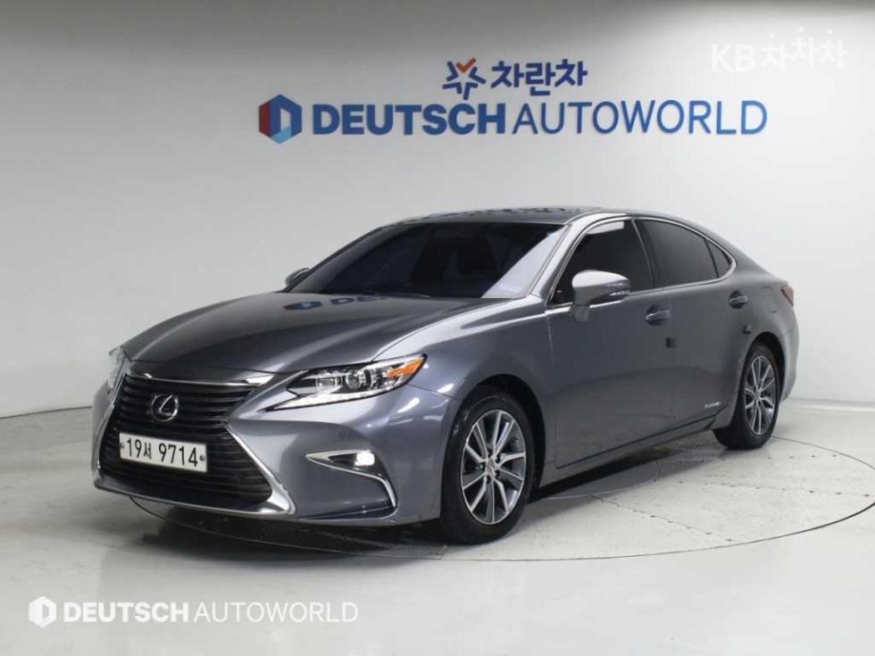 Lexus ES