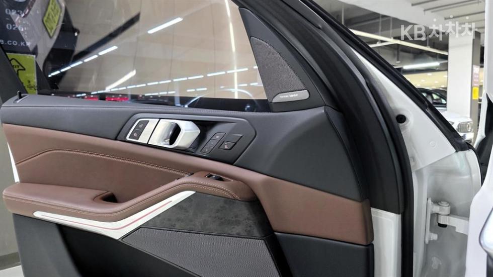BMW X5 — miniaturë 6