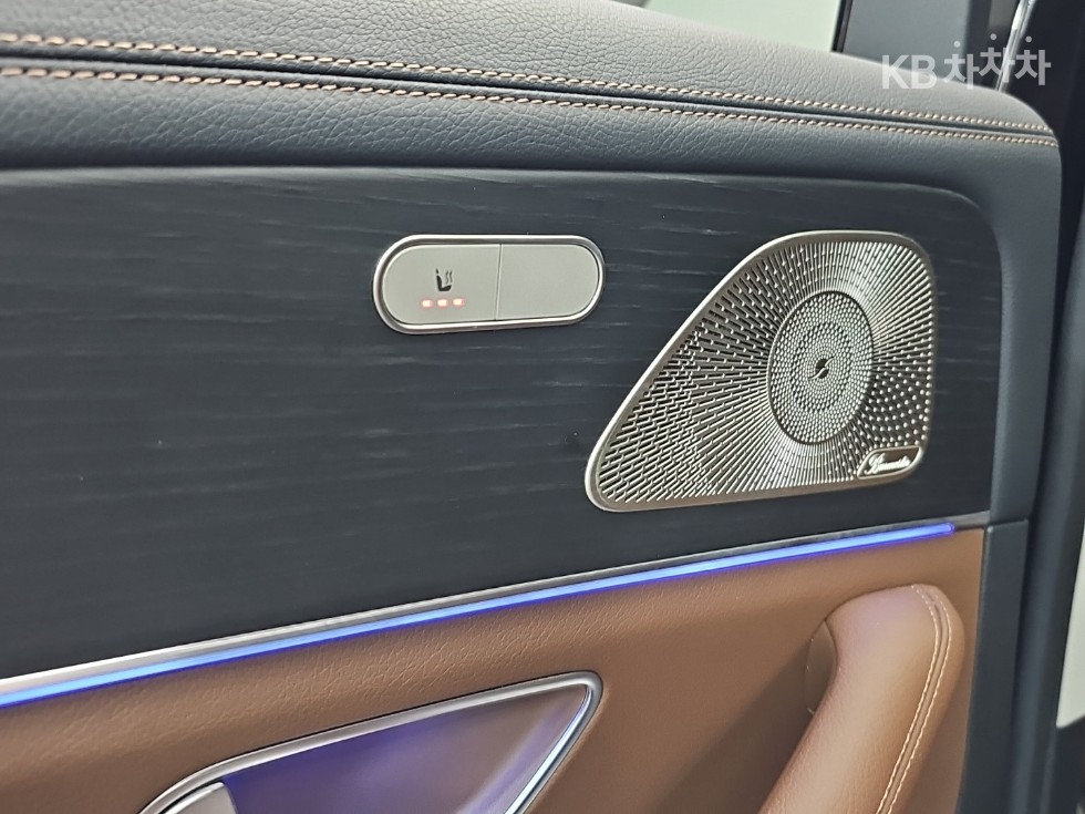 Mercedes-Benz GLE — miniaturë 23
