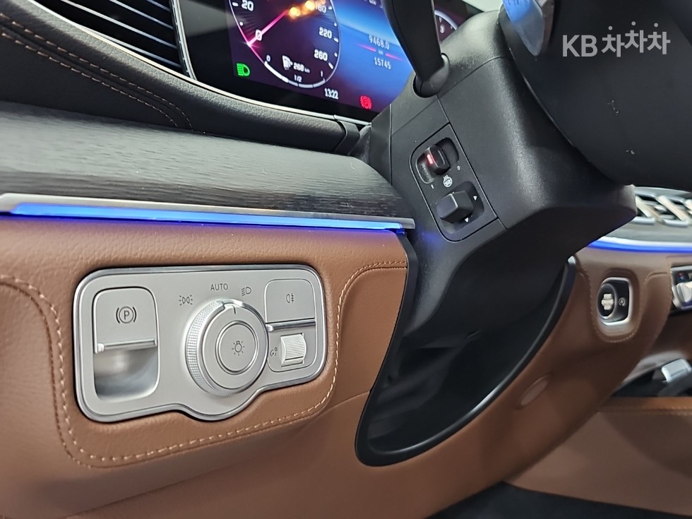 Mercedes-Benz GLE — miniaturë 9