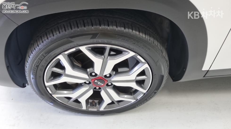 Kia Seltos — miniaturë 6