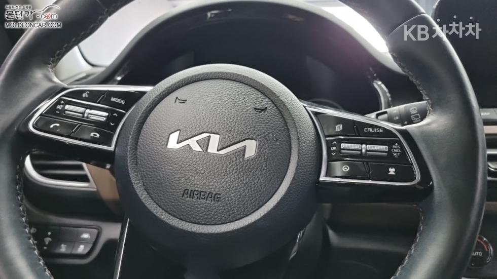 Kia Seltos — miniaturë 11
