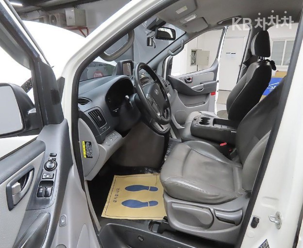 Hyundai Starex — miniaturë 7