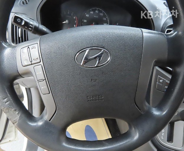 Hyundai Starex — miniaturë 9