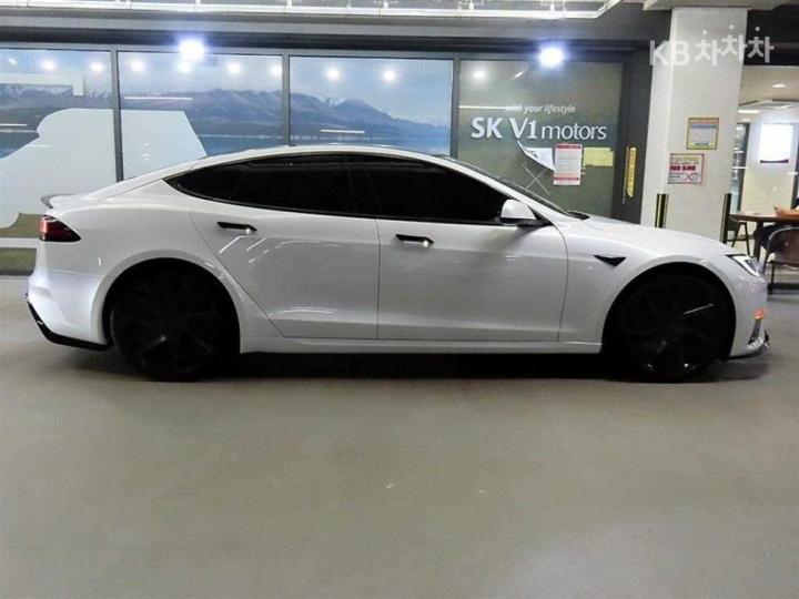 Tesla Model S — miniaturë 3