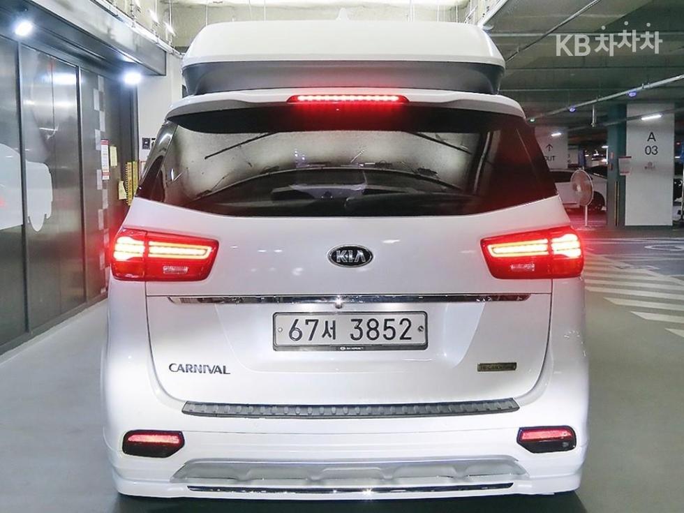 Kia Carnival — miniaturë 5