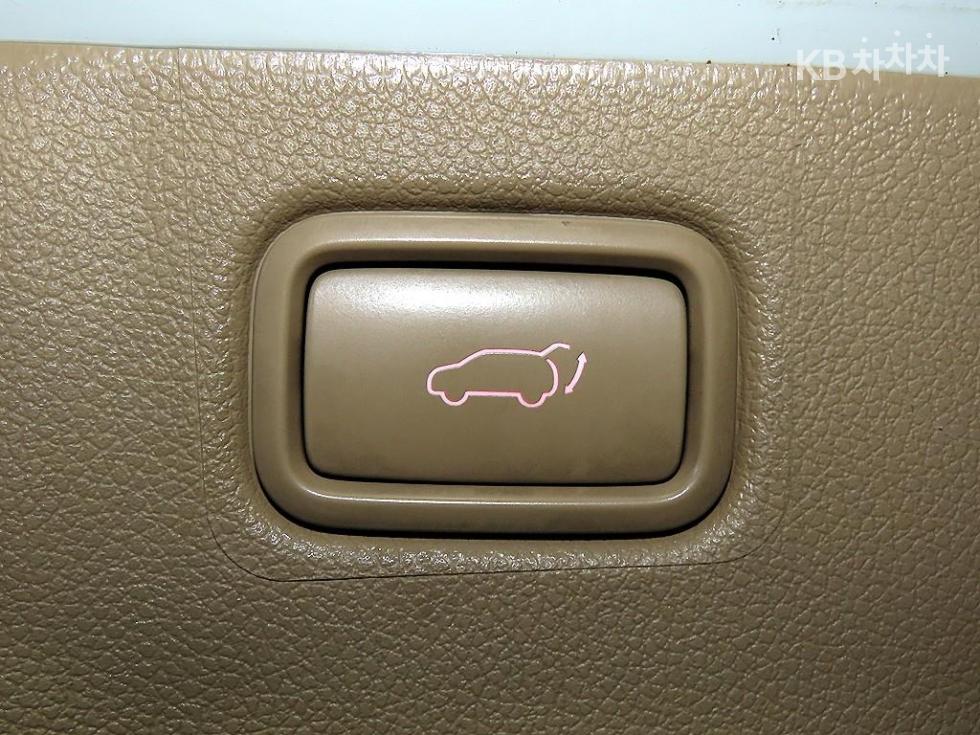 Kia Carnival — miniaturë 14