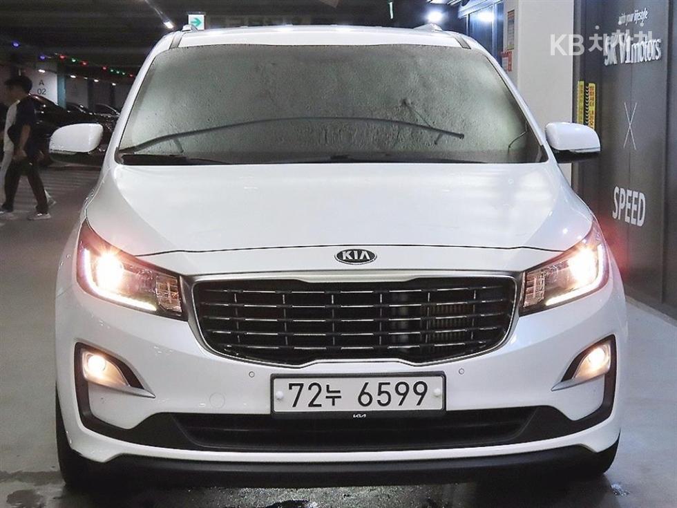 Kia Carnival — miniaturë 2