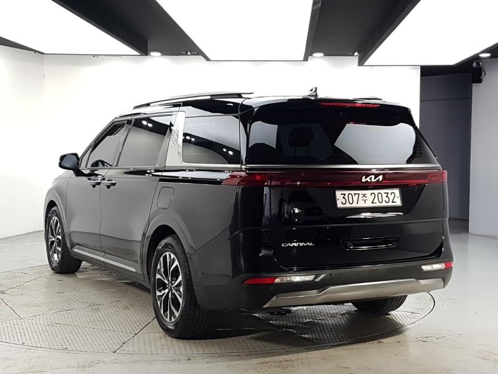Kia Carnival — miniaturë 3