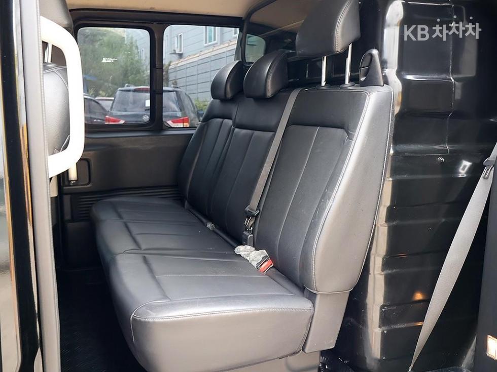 Hyundai Staria — miniaturë 12