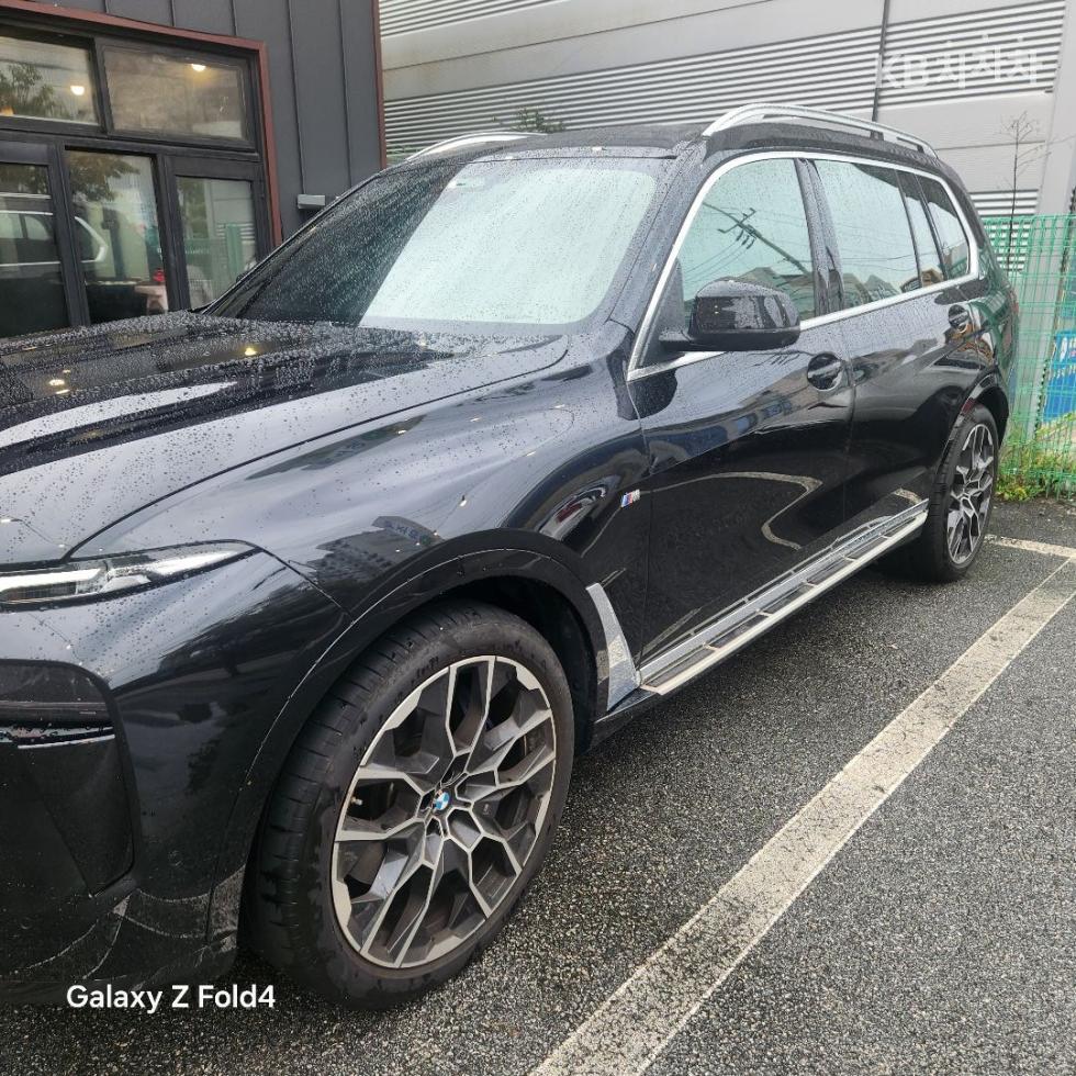 BMW X7 — miniaturë 2