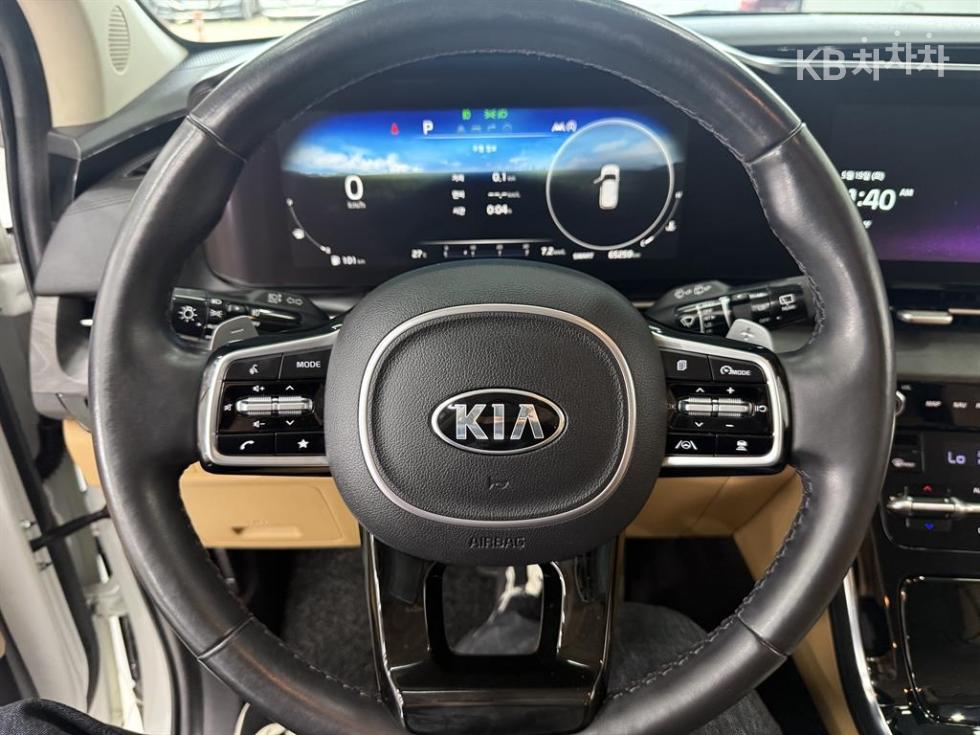 Kia Carnival — miniaturë 9