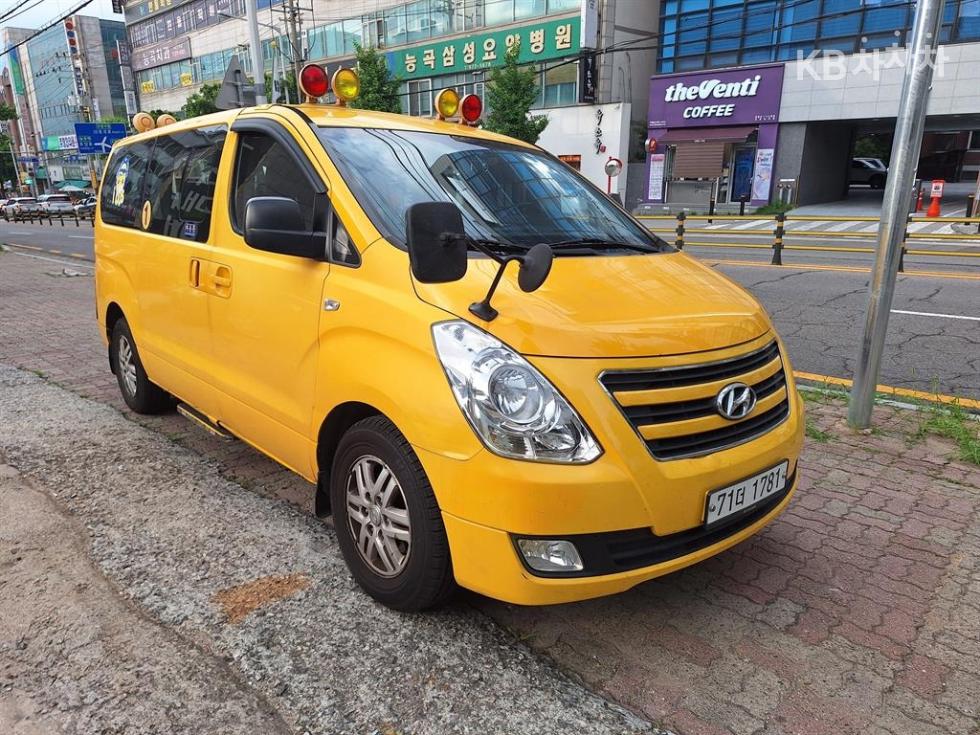 Hyundai Starex — miniaturë 3