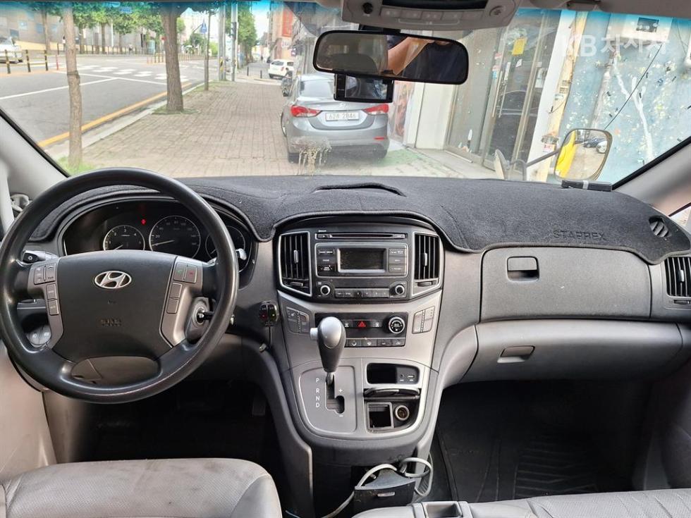 Hyundai Starex — miniaturë 5
