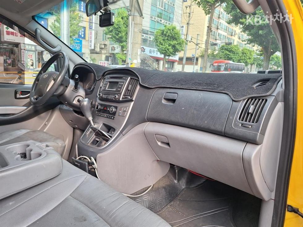Hyundai Starex — miniaturë 9