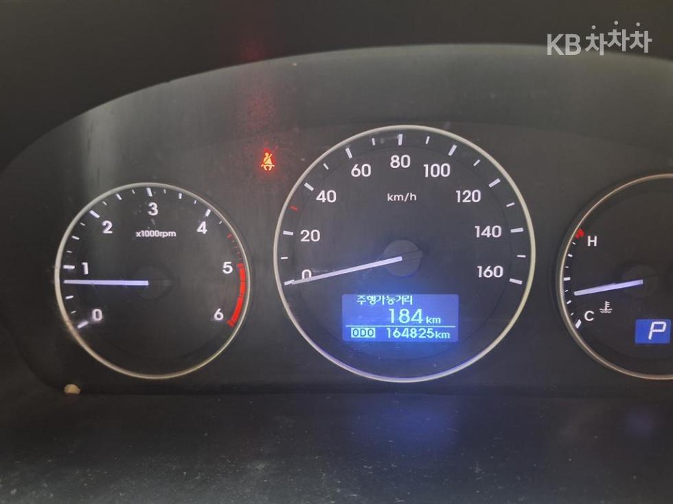 Hyundai Starex — miniaturë 10