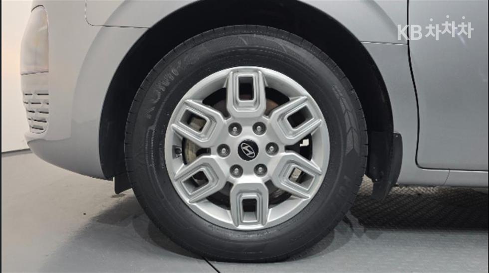 Hyundai Staria — miniaturë 5
