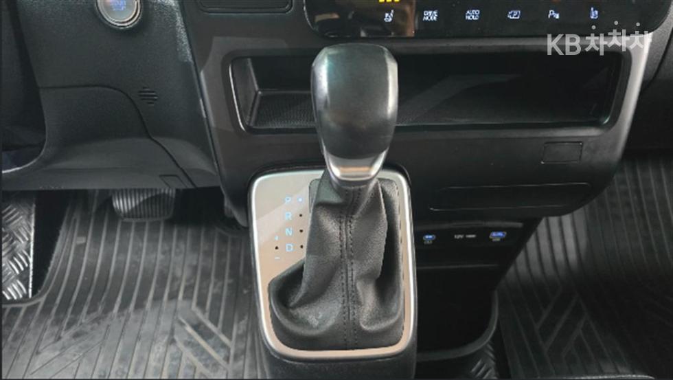 Hyundai Staria — miniaturë 12