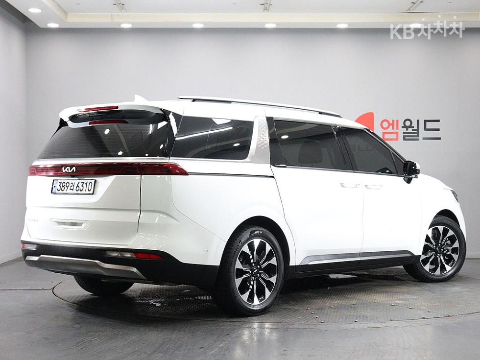 Kia Carnival — miniaturë 3