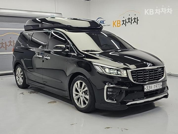 Kia Carnival — miniaturë 4