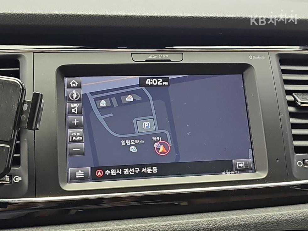 Kia Carnival — miniaturë 17