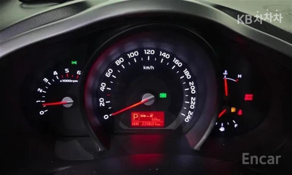 Kia Sportage — miniaturë 8